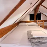 Tiny House M-m Апартаменты Задар