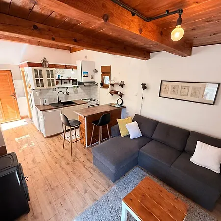 アパート Tiny House M-m ザダル