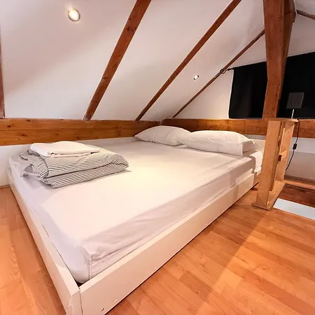 Tiny House M-m Apartment